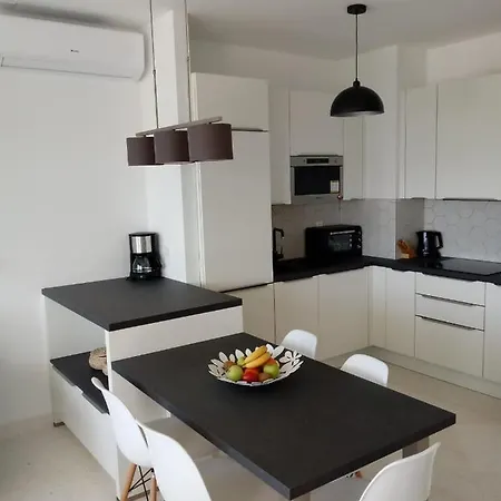 Seaview Rogoznica Apartment *